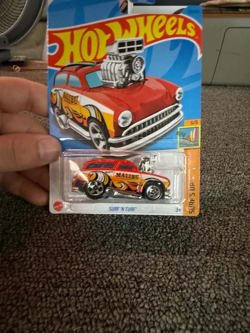 Hot Wheels Surf 'N Turf Surf's Up 5/5 Diecast 1:64 Scale Red